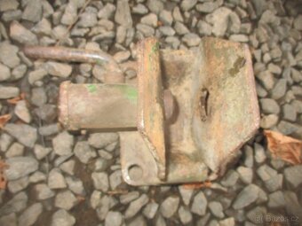 válce, motor, hlavy a náprava s uzávěrkou Multicar M 22 - 9