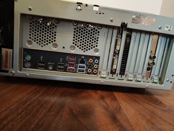 Prodám HTPC case Thermaltake Bach - 9