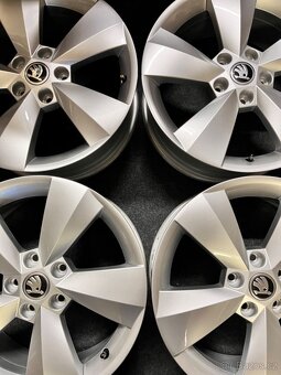 5x112 R17 originál alu Škoda Kodiaq - ET 38 Nanuq - 9