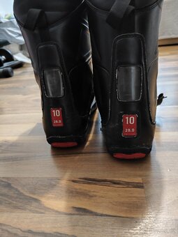 Snowboard 148, snowboardové boty 39,43 - 9