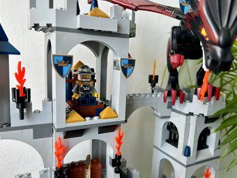 Prodej hradu z kostek - LEGO Castle 3 stavebnice - 9