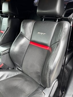 Dodge Challenger 6.4 SRT 392 - 9