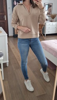 béžová mikina s výstřihem Benetton - 9