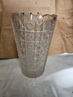 Vázy broušené sklo - 9
