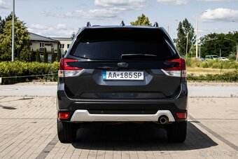 Predám Subaru Forester 2.0i Comfort CVT - 9