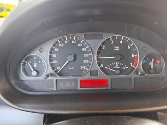 BMW E46 318i, rok 2000 - 9