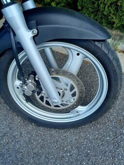 Honda XL 125 V Varadero - 9