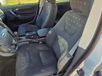 Volvo V70,2.5D, 103kw, nová STK. - 9