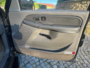 Chevrolet Suburban 5,3i V8 4x4 BEZ KOROZE i na splátky všem - 9
