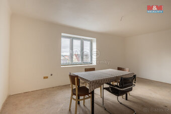 Prodej rodinného domu, 2 100 m², Malé Nepodřice, Dobev - 9