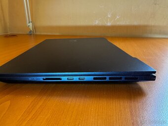 ASUS ZENBOOK - 9