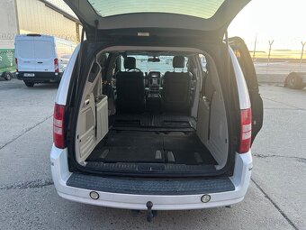 Chrysler Voyager - 9