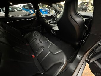 Tesla S 85 - doživotní nabíjení zdarma - 9