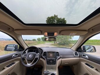 Jeep Grand Cherokee 3.0 CRD V6 4X4 Overland tažné 3,5t 2015 - 9
