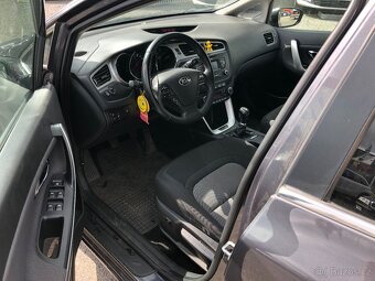 Kia Ceed 1.6i 99kw benzín POJÍZDNÉ - 9