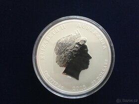1 kg stříbrná barevná mince pes 2018 - originál - 9