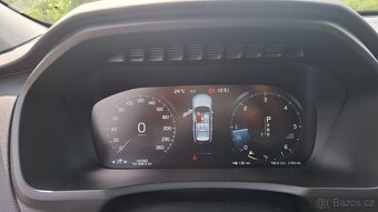 Volvo XC90 D5 / 2016 / PLNÝ SERVIS / ČÍST CELÉ - 9