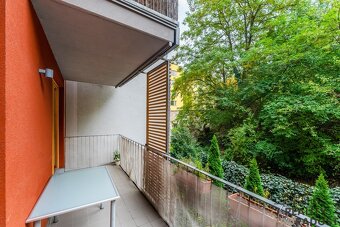 Prodej bytu 2+kk Praha, Jeseniova ulice - 9