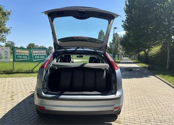 FORD FOCUS 1.6 74 KW TREND - BENZÍN - 9