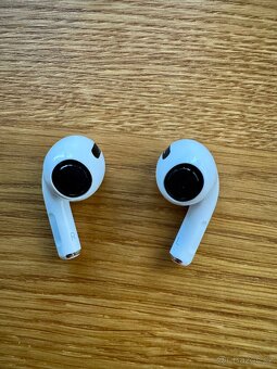 Apple AirPods Pro (1. gen) s MagSafe pouzdrem - 9