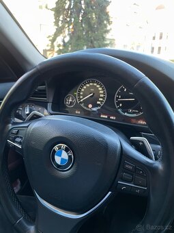BMW 5(f11) 530d - 9