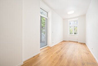 Pronájem - byt 3+kk, Ptašinského 70 m² + zahrádka 49 m² - 9