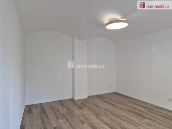 Pronájem, 2+kk, parkovací stání, Na Sadech, České Budějovice - 9