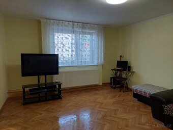 Pronájem domu - Všetaty - 9