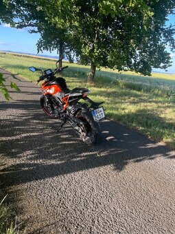 Ktm duke 125 - 9