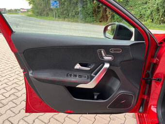 Mercedes-Benz A trieda 200 AMG LINE 163 PS - 9