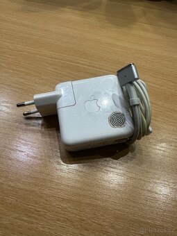 Apple MacBook Air 13” (2017) i5 / 8 GB RAM / 250 GB SSD - 9