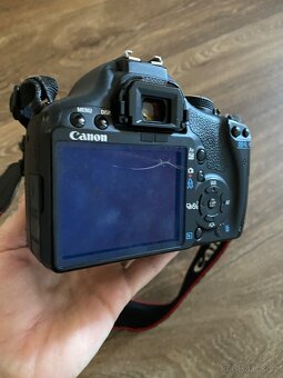 Set fotoaparátu Canon s objektivy a příslušenstvím - 9