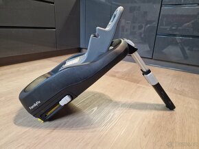 Maxi Cosi CabrioFix s elektrickou zakladnou FamilyFix - 9
