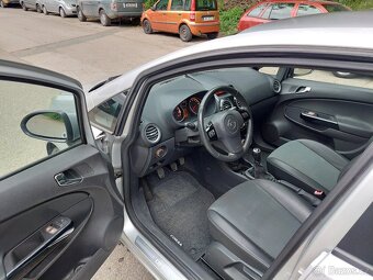 Opel Corsa D 1.2, 59 kw, rok 2010... - 9