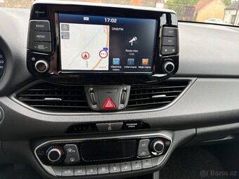Hyundai i30, 1.6 CRDI 100kw. R.V 2017. - 9