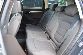 Volkswagen Passat 2.0 TDI COMFORTLINE DSG TAŽNÉ - 9