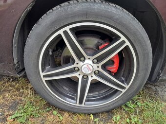 TOYOTA Corolla VERSO 2,2 D4-D - 9