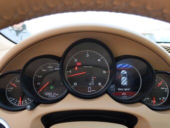 Porsche Cayenne 3.0Turbodiesel,180kW,Tiptronic - 9