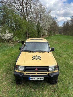 Prodame sve chaluparske Mitsubishi Pajero plnne funkcni - 9