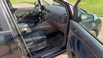 Ford C-max 1.8 benzín prodám - 9