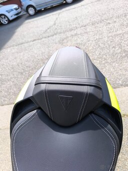 Triumph Street Triple 765 RS - 9