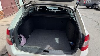 Škoda Octavia 3 kombi 1,2 + LPG (REZERVACE) - 9
