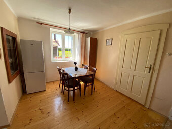 🏠 Venkovský dům s velkým pozemkem 2002 m² – Zákřov u Tršic - 9