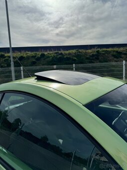 Volkswagen New Beetle - 9