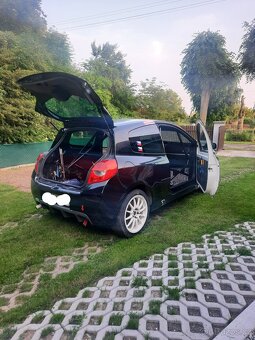 Renault clio III sport rally - 9