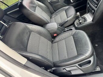 ŠKODA OCTAVIA 2 COMBI 1.4 TSI 90kW ELEGANCE - 9