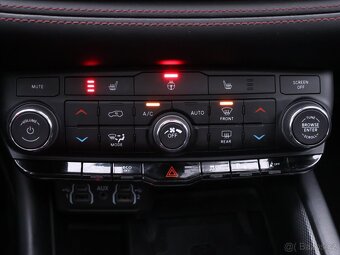 Dodge Durango 5,7 V8 HEMI R/T 4x4 7-Míst DPH (2021) - 9