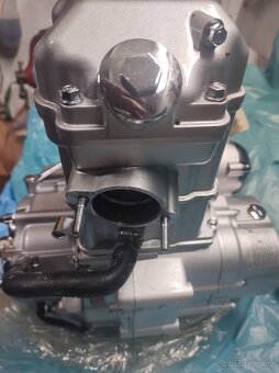 Motor čína Lifan 125ccm - 9