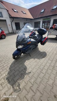 Suzuki Burgman 650, 3 x kufr - 9