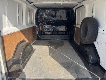 Ford Transit 2.2 TDCi MODEL 2007 MOŽNO NA SPLÁTKY - 9